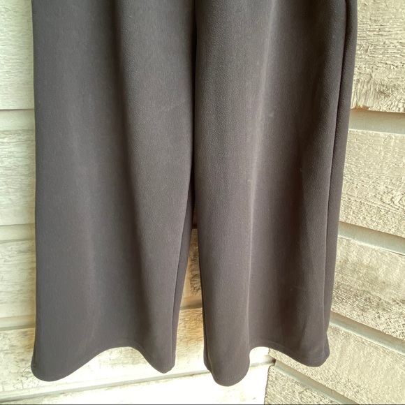 Super High Black Structured Culottes | Pockets - Picture 7 of 9